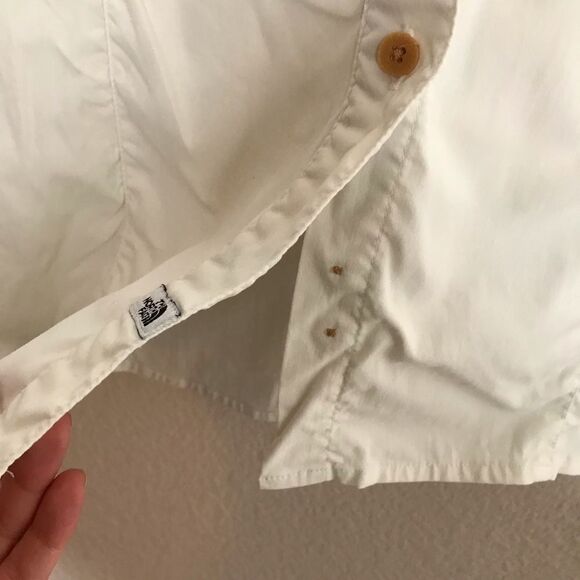 The north face button up - Picture 4 of 10